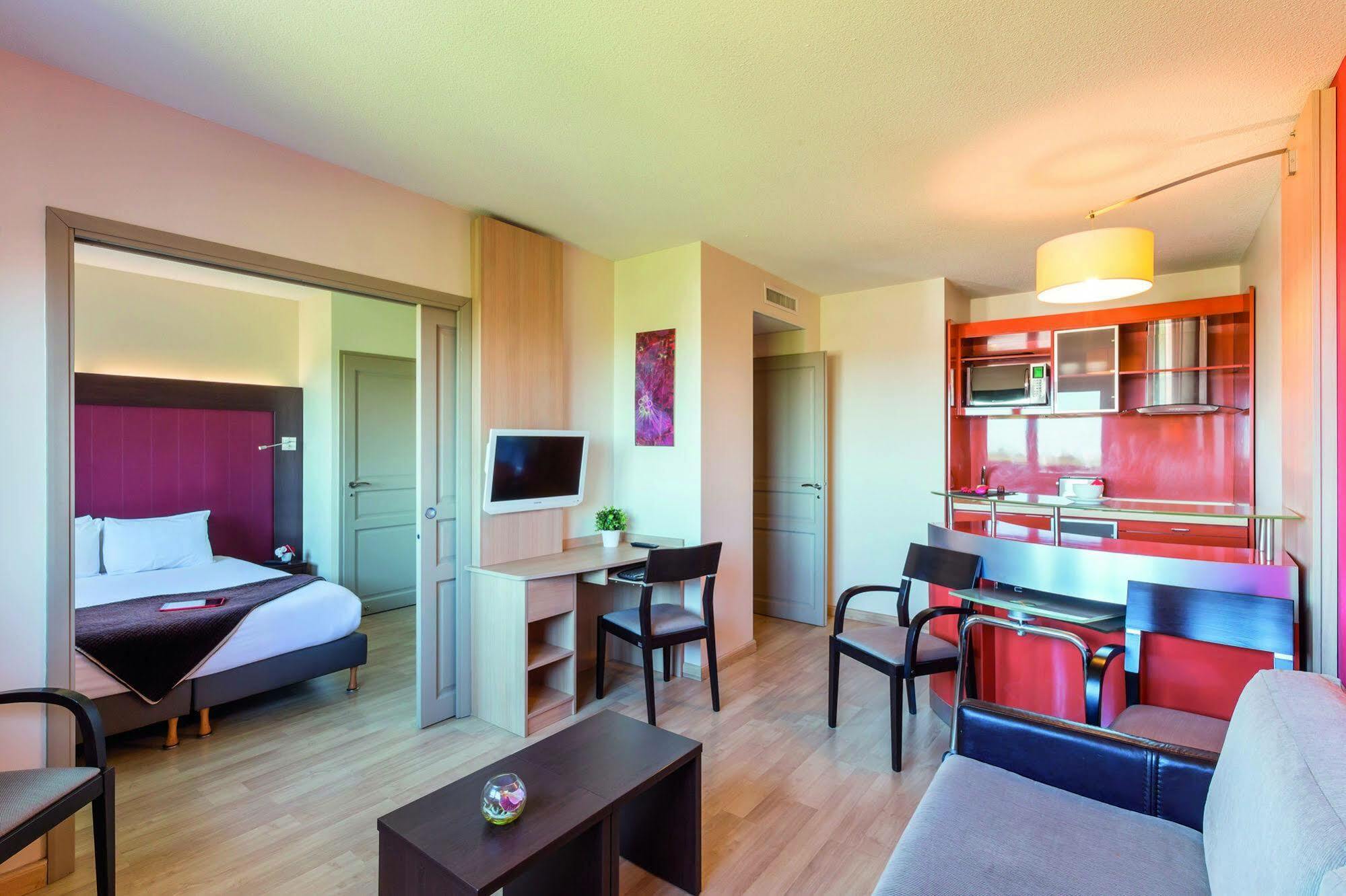Clarion Aparthotel Toulouse Blagnac Airport Exterior foto